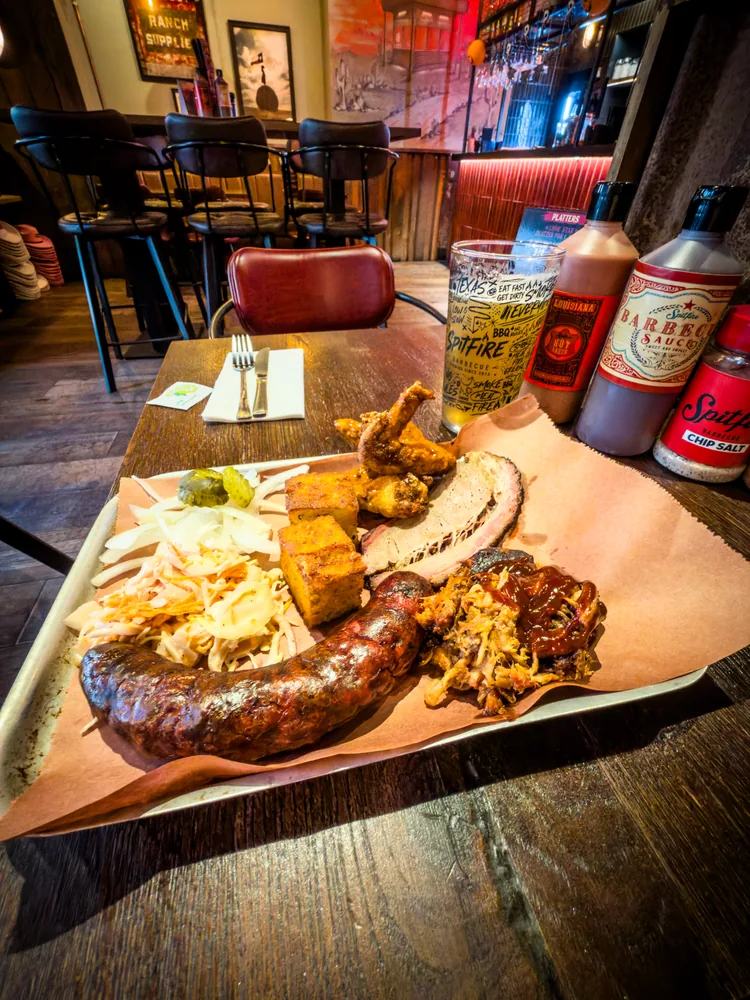 the spitfire food tray establishes a separate meal and venue without making a flavour claim.